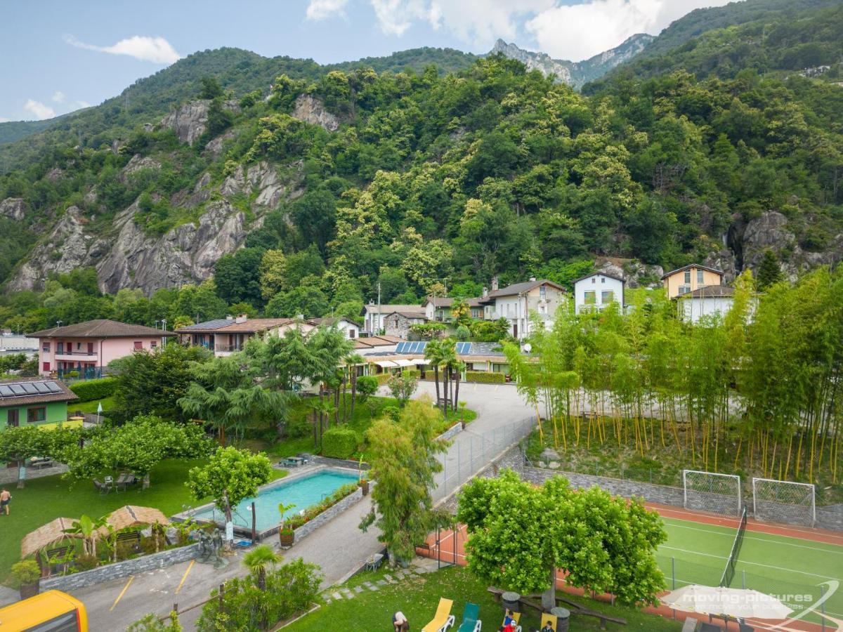 Bamboohouse Motel Riazzino Exterior photo