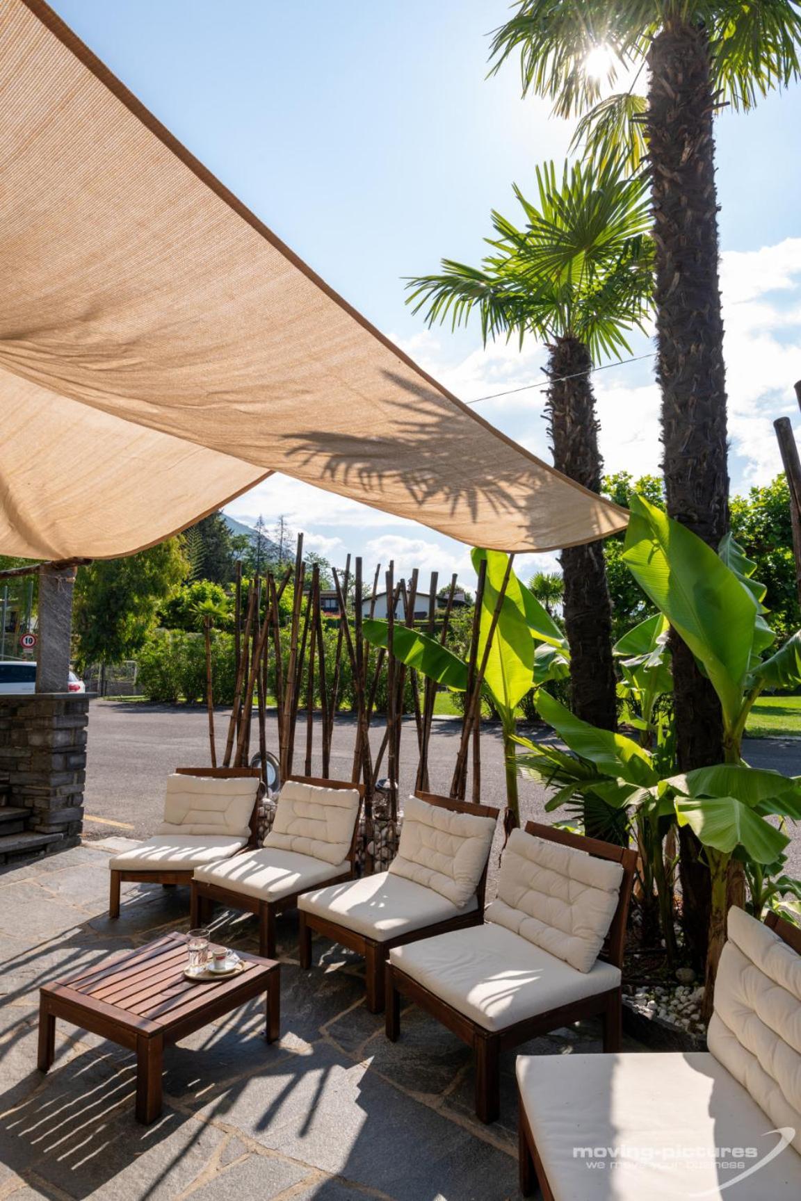 Bamboohouse Motel Riazzino Exterior photo